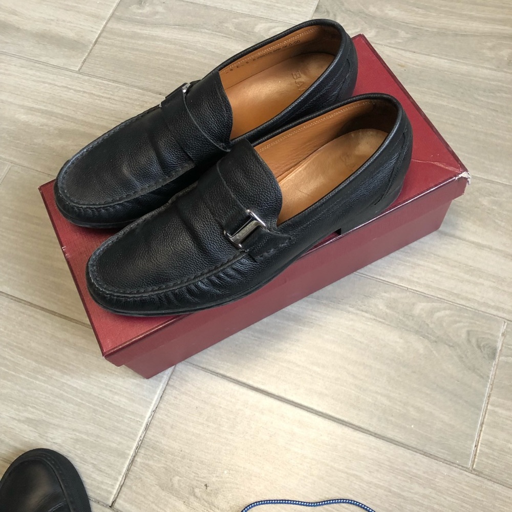 Men’s  Bally’s shoes  great condition